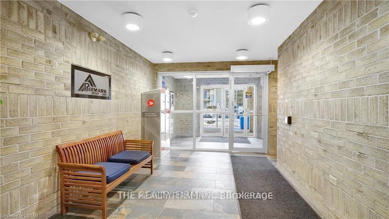 310 - 735 Deveron Cres, London South, N5Z 4X8 | Image 2