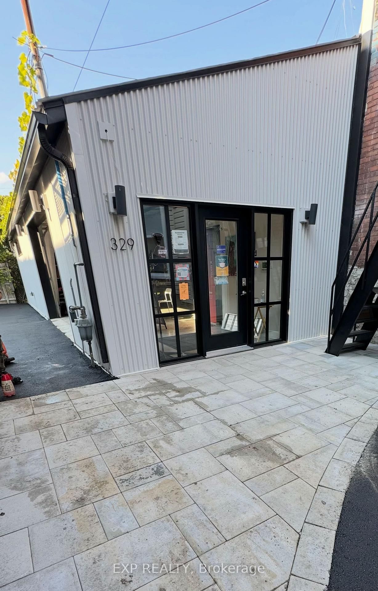 329 Catherine Street - Photo 2