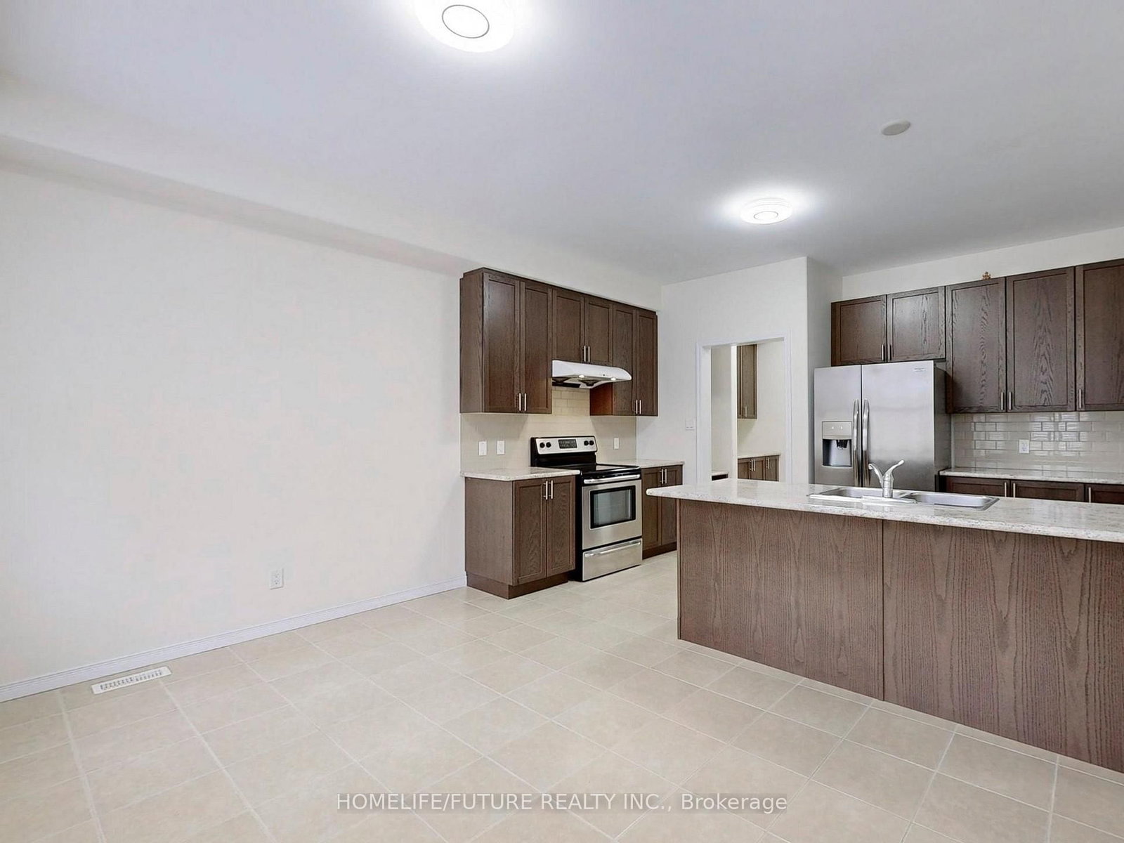 Detached House for sale at 526 Joslin Street, Peterborough, Ontario, K9J 0H9 - Monaghan Ward 2 - MLS: X12770816