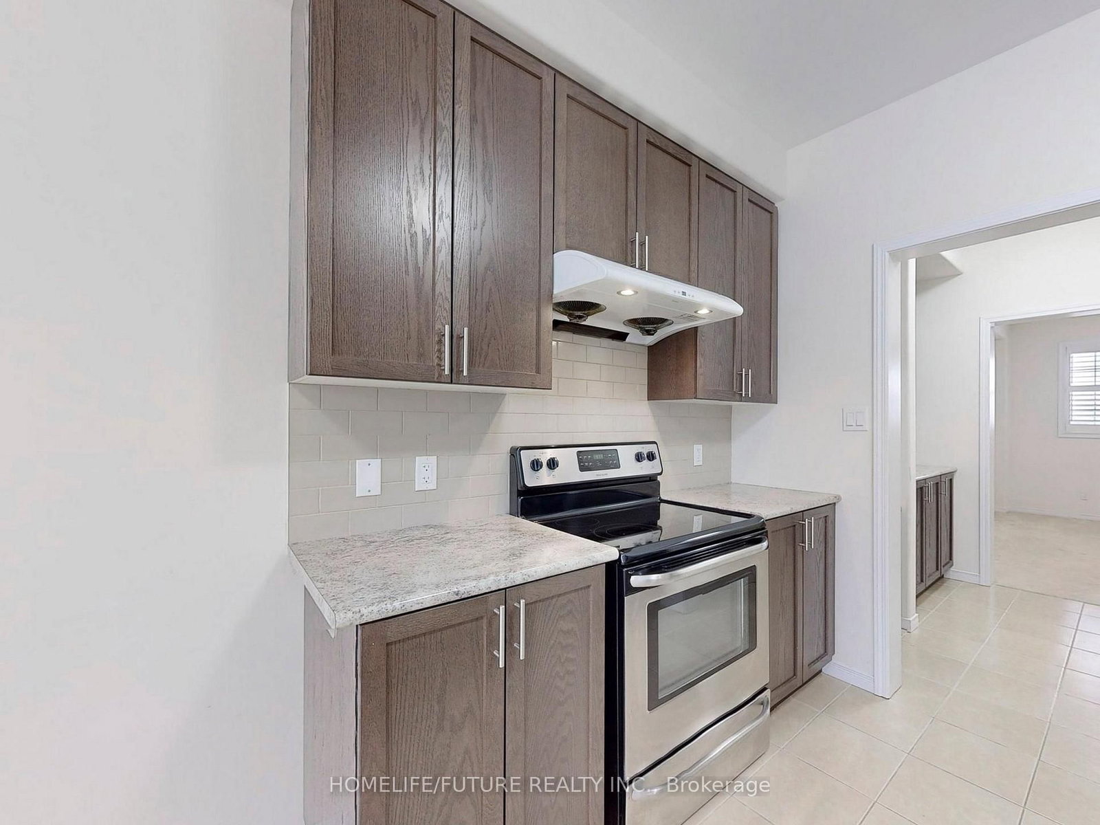 Detached House for sale at 526 Joslin Street, Peterborough, Ontario, K9J 0H9 - Monaghan Ward 2 - MLS: X12770816