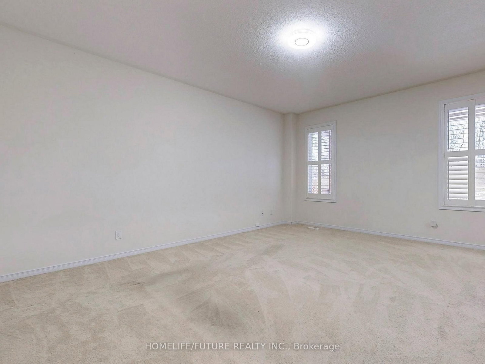 Detached House for sale at 526 Joslin Street, Peterborough, Ontario, K9J 0H9 - Monaghan Ward 2 - MLS: X12770816