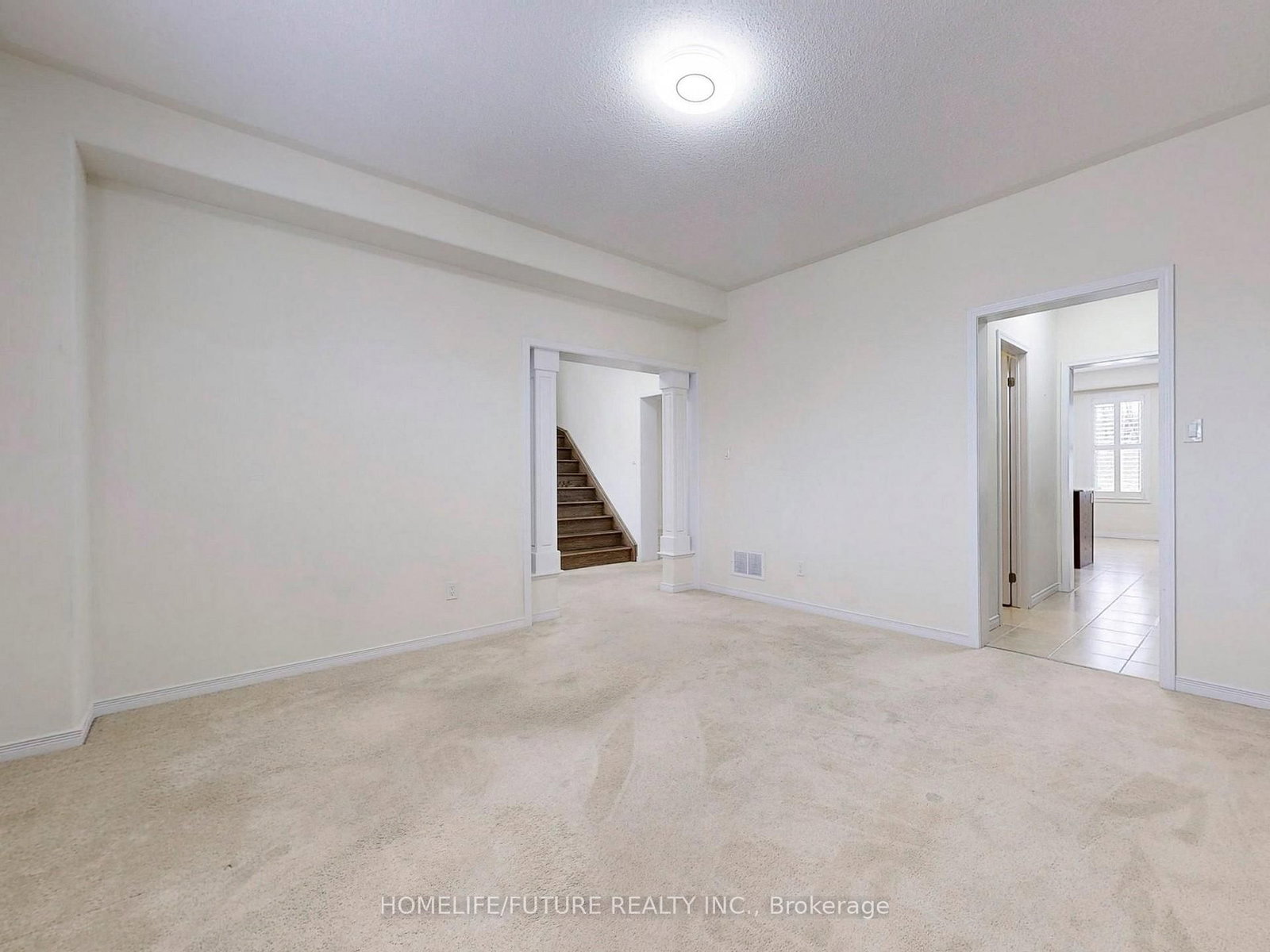 Detached House for sale at 526 Joslin Street, Peterborough, Ontario, K9J 0H9 - Monaghan Ward 2 - MLS: X12770816