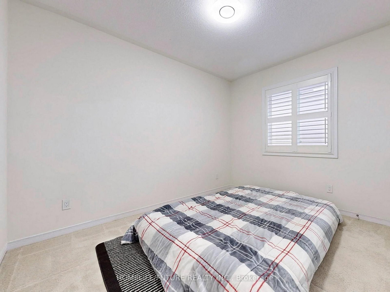 Detached House for sale at 526 Joslin Street, Peterborough, Ontario, K9J 0H9 - Monaghan Ward 2 - MLS: X12770816