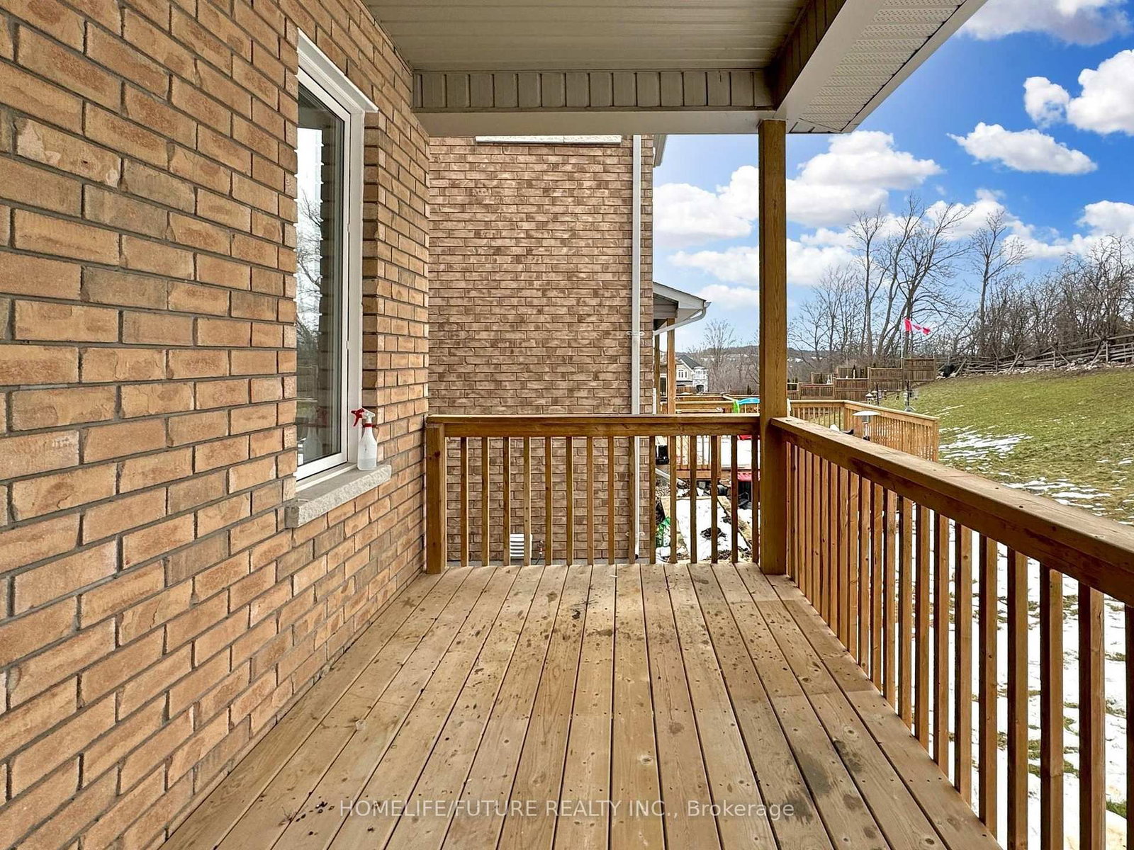 Detached House for sale at 526 Joslin Street, Peterborough, Ontario, K9J 0H9 - Monaghan Ward 2 - MLS: X12770816