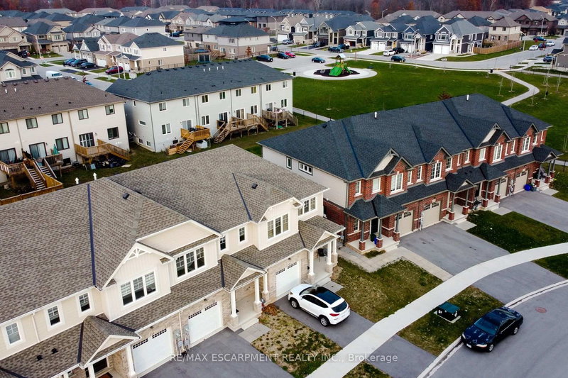 111 ALICIA Cres, Thorold, L2V 0M2 | Image 3