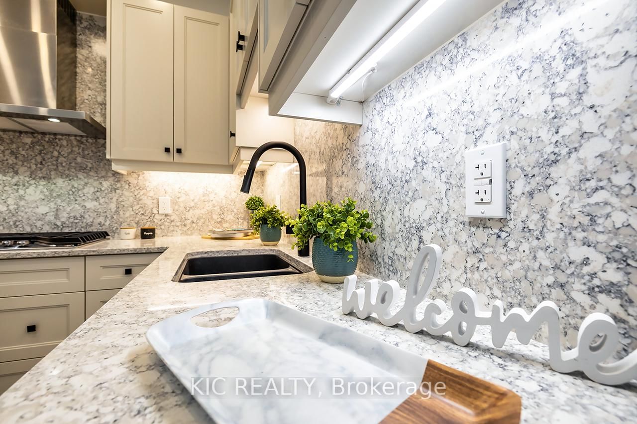 99 Louisa Street • #302 • Kawartha Lakes, ON photo 14