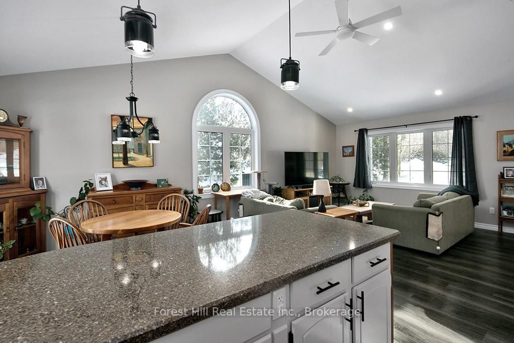 634341 Artemesia Glenelg Townline • Grey Highlands, ON photo 11