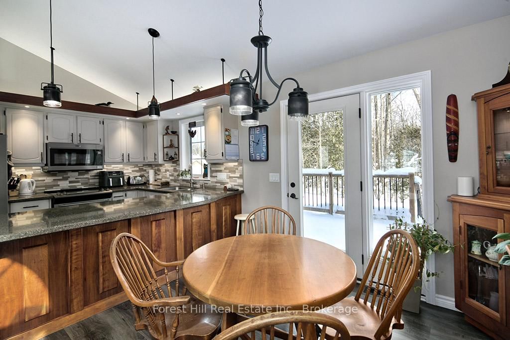 634341 Artemesia Glenelg Townline • Grey Highlands, ON photo 12