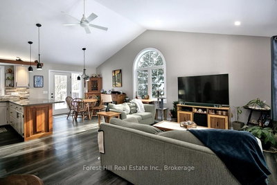 634341 Artemesia Glenelg Townline • Grey Highlands, ON photo 6