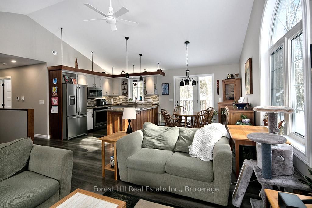 634341 Artemesia Glenelg Townline • Grey Highlands, ON photo 8