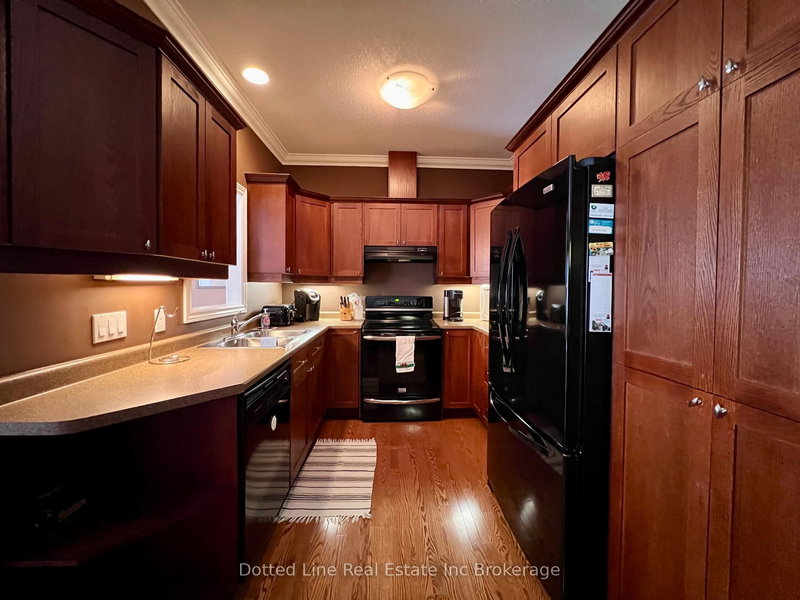 25 - 500 Lakeview Dr, Woodstock, N4T 1W4 | Image 3