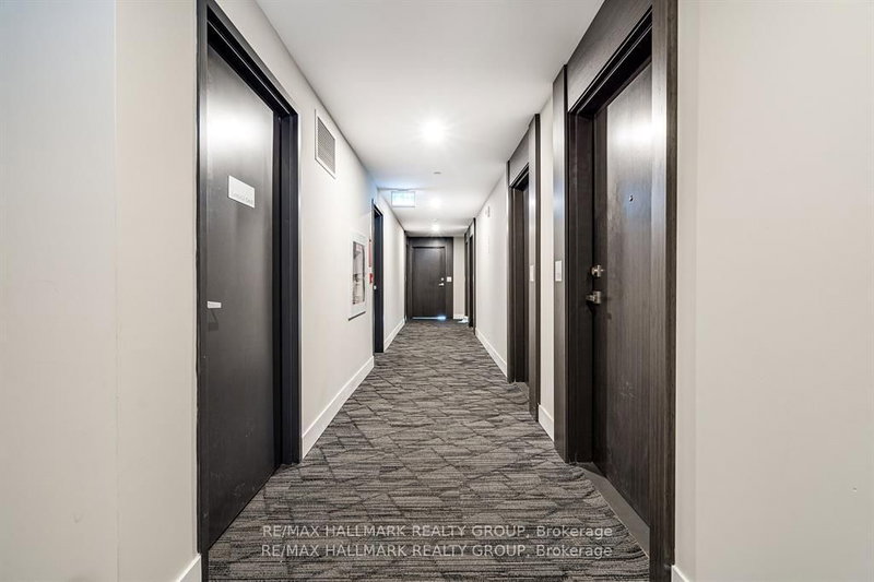 1006 - 15 Queen St S, Hamilton, L8P 0C6 | Image 2