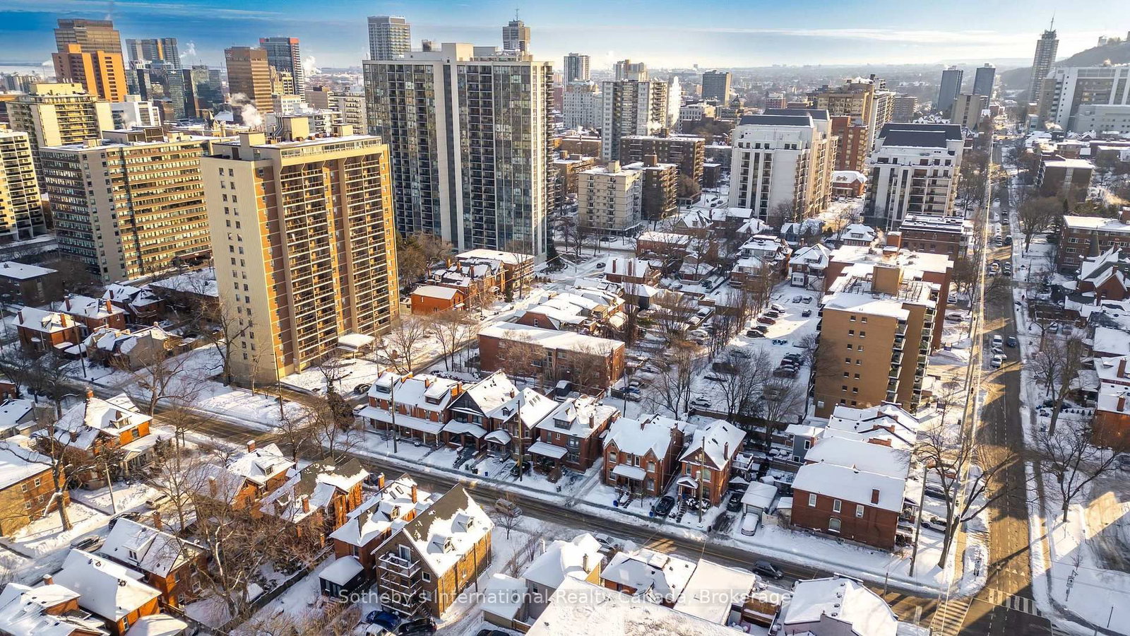 217 Caroline Street S - Photo 5