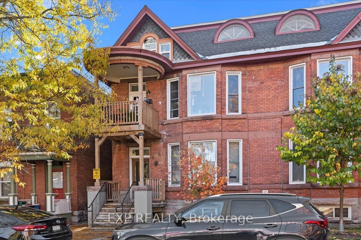 484 Gilmour Street, Unit 3 - Photo 2