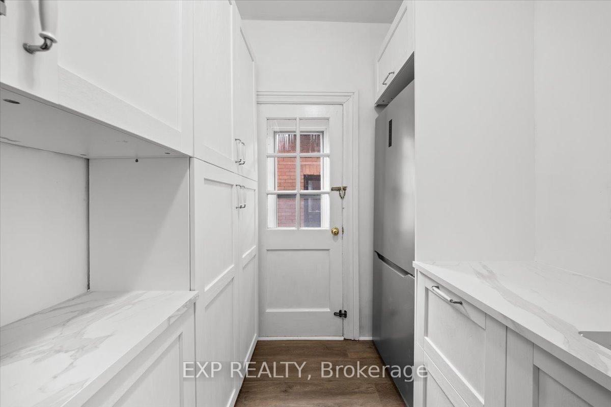 484 Gilmour Street, Unit 3 - Photo 7