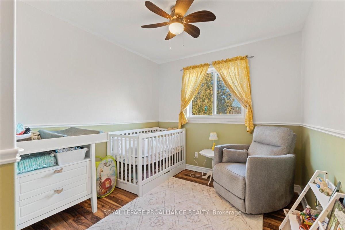 Detached House for sale at 189 Nicholas Street, Quinte West, Ontario, K8V 6E8 - Murray Ward - MLS: X12772602