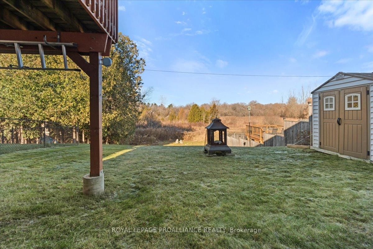 Detached House for sale at 189 Nicholas Street, Quinte West, Ontario, K8V 6E8 - Murray Ward - MLS: X12772602