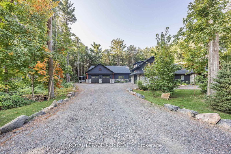 1031 Xavier St, Gravenhurst, P0E 1G0 | Image 2
