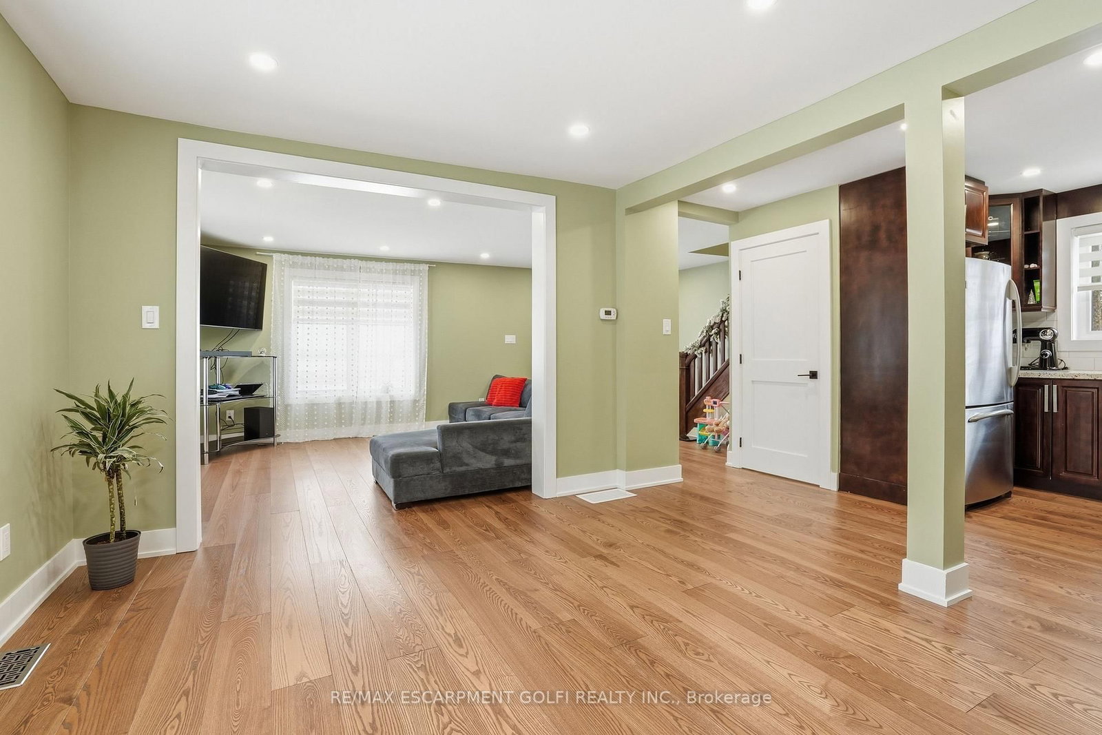 Detached House for sale at 3545 Garrison Road, Fort Erie, Ontario, L0S 1N0 - Ridgeway - MLS: X12772984