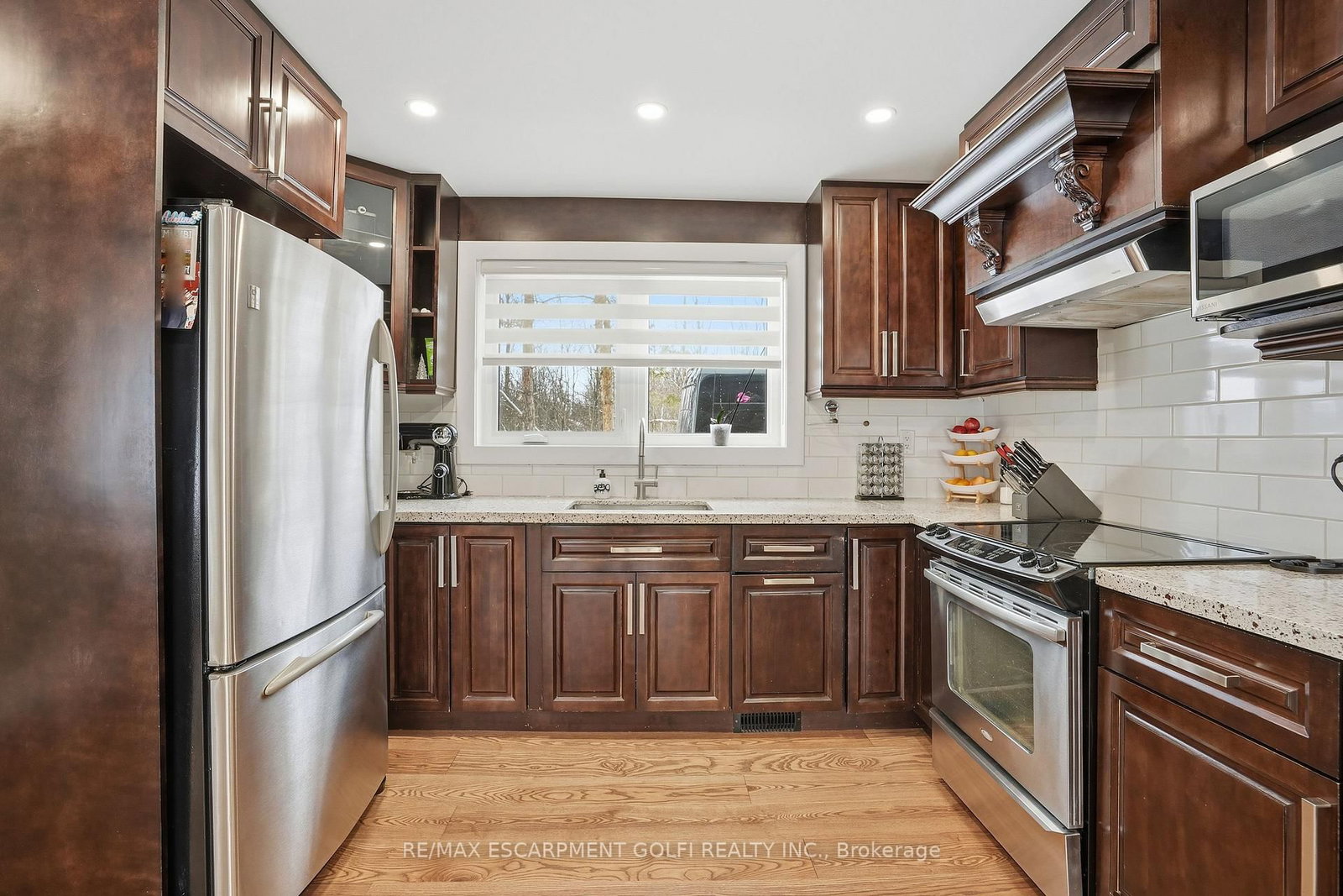 Detached House for sale at 3545 Garrison Road, Fort Erie, Ontario, L0S 1N0 - Ridgeway - MLS: X12772984