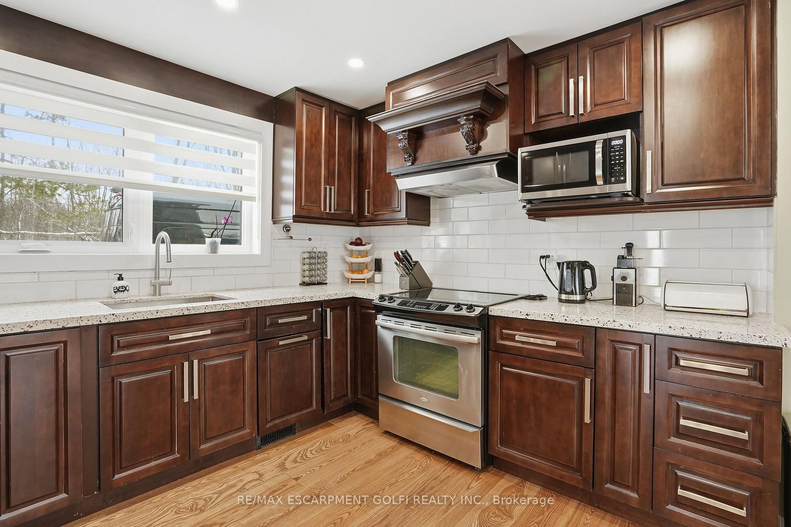 Detached House for sale at 3545 Garrison Road, Fort Erie, Ontario, L0S 1N0 - Ridgeway - MLS: X12772984