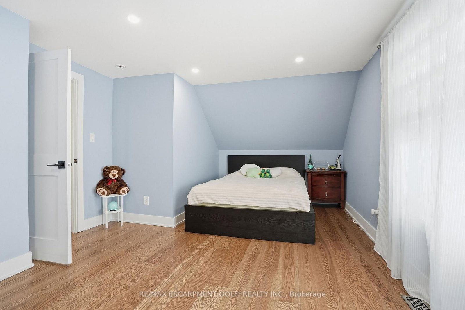 Detached House for sale at 3545 Garrison Road, Fort Erie, Ontario, L0S 1N0 - Ridgeway - MLS: X12772984