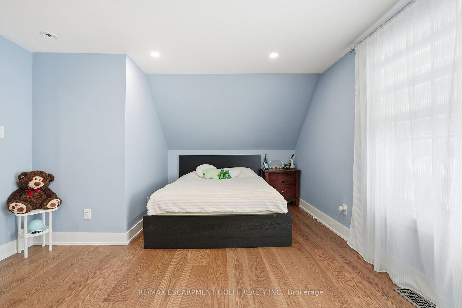 Detached House for sale at 3545 Garrison Road, Fort Erie, Ontario, L0S 1N0 - Ridgeway - MLS: X12772984