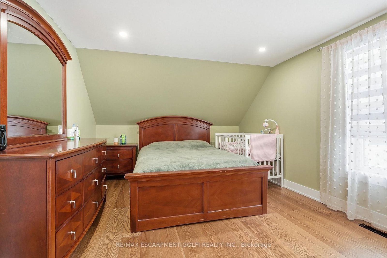 Detached House for sale at 3545 Garrison Road, Fort Erie, Ontario, L0S 1N0 - Ridgeway - MLS: X12772984