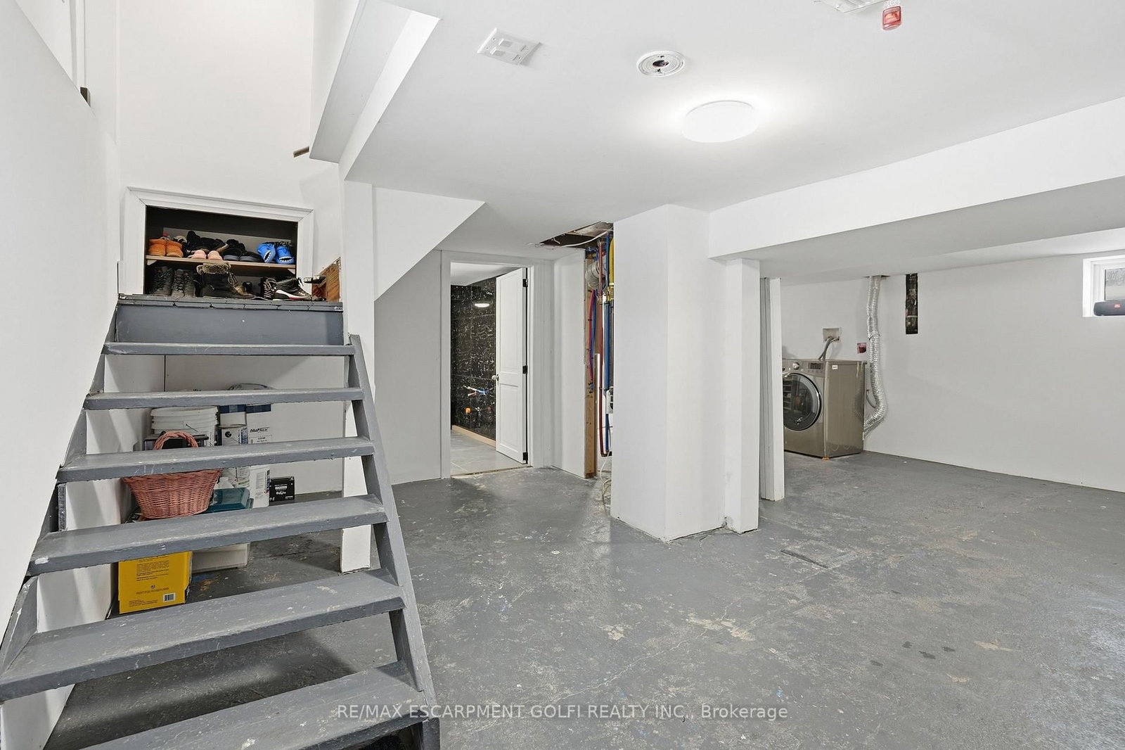 Detached House for sale at 3545 Garrison Road, Fort Erie, Ontario, L0S 1N0 - Ridgeway - MLS: X12772984