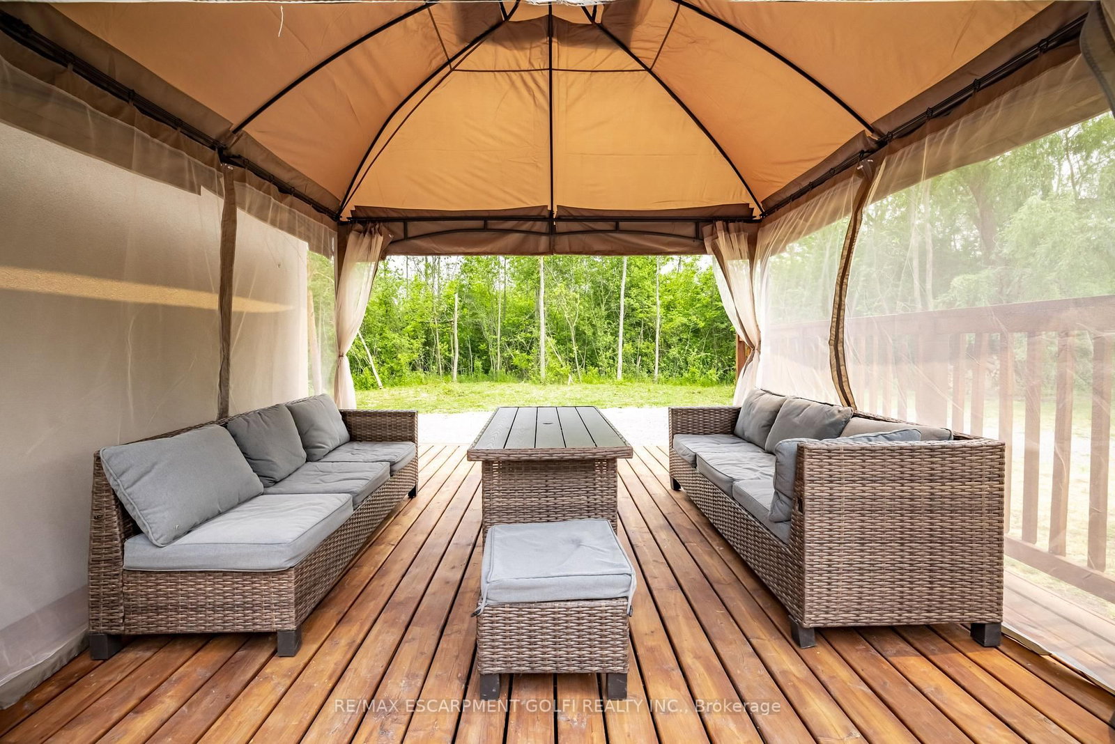 Detached House for sale at 3545 Garrison Road, Fort Erie, Ontario, L0S 1N0 - Ridgeway - MLS: X12772984