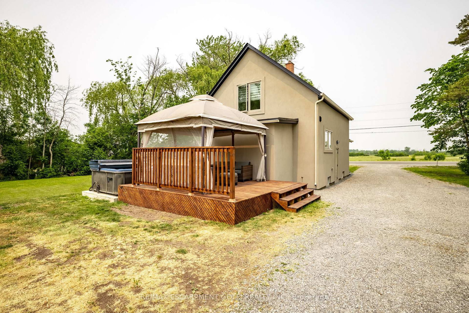 Detached House for sale at 3545 Garrison Road, Fort Erie, Ontario, L0S 1N0 - Ridgeway - MLS: X12772984