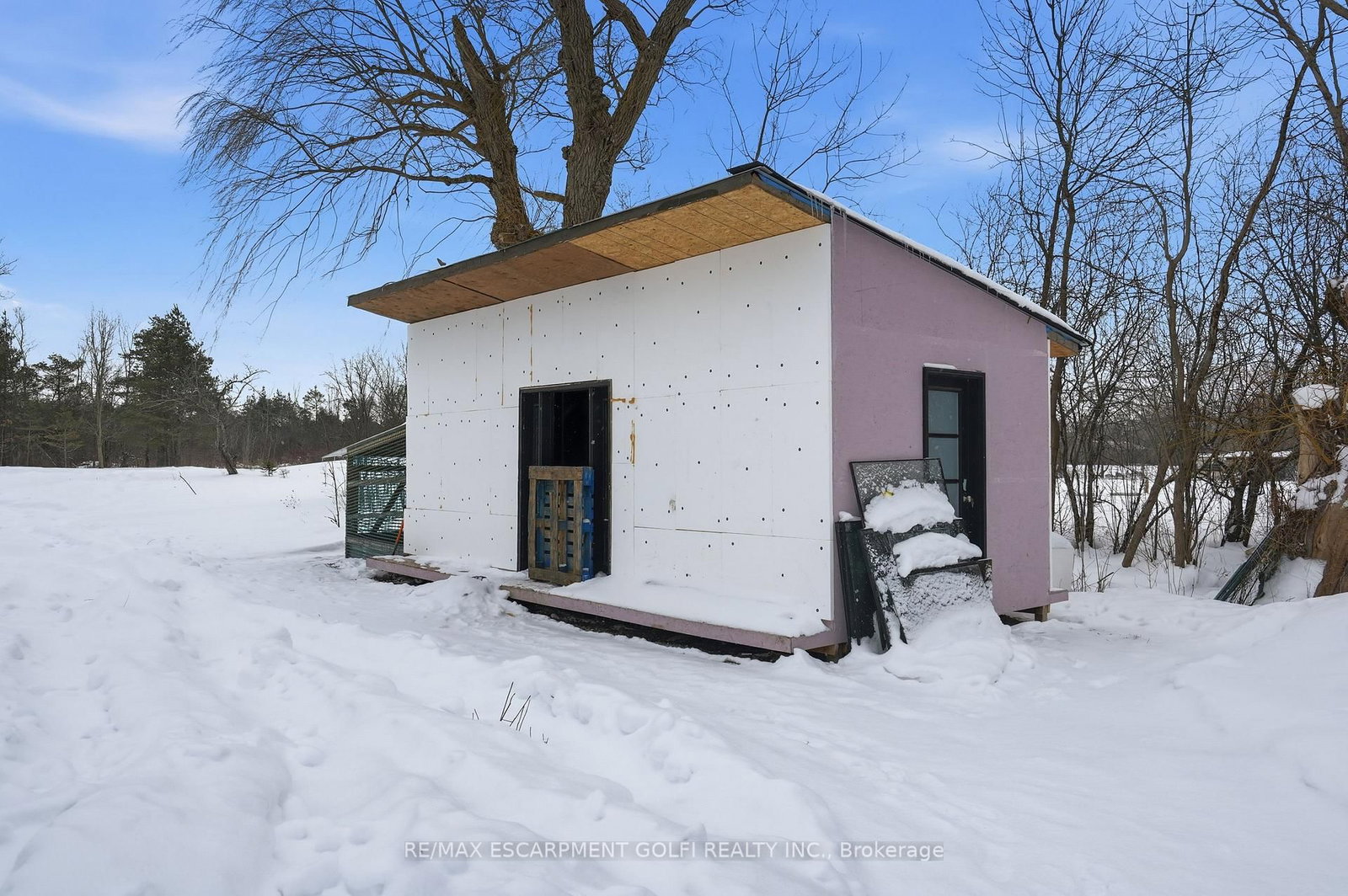 Detached House for sale at 3545 Garrison Road, Fort Erie, Ontario, L0S 1N0 - Ridgeway - MLS: X12772984