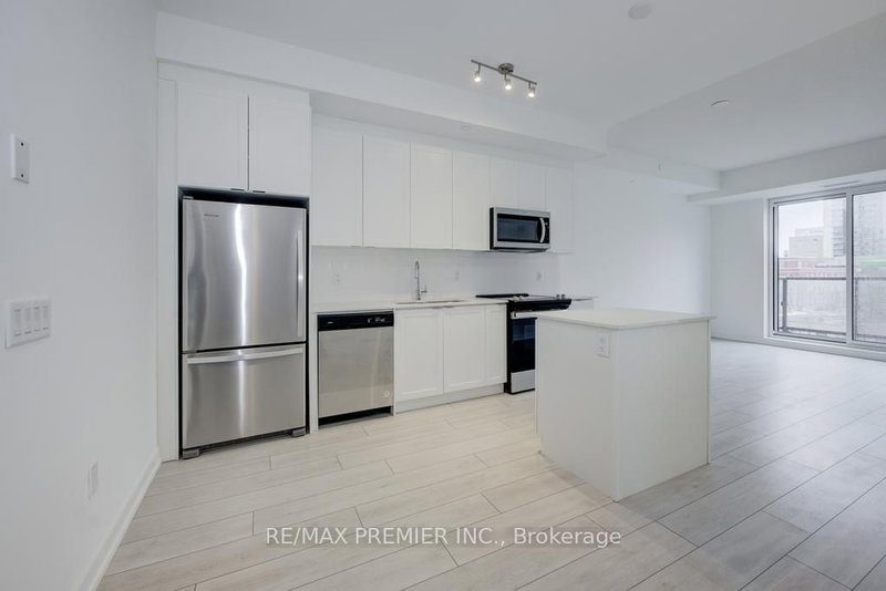 home for lease on 408-55 Duke Street