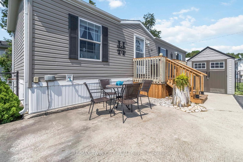 27 Elm St, Puslinch, N1H 6H9 | Image 2