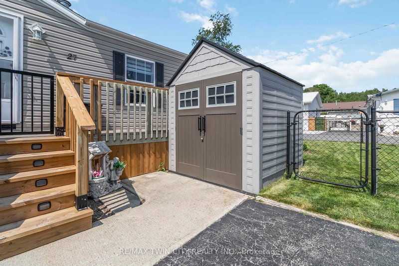 27 Elm St, Puslinch, N1H 6H9 | Image 3