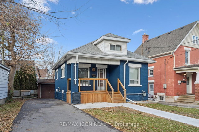 262 Madison Avenue S