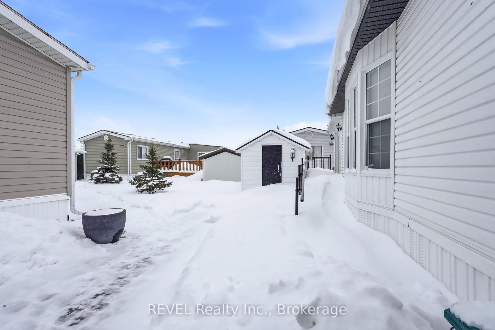 3033 Townline Road, Unit 128 - Photo 29