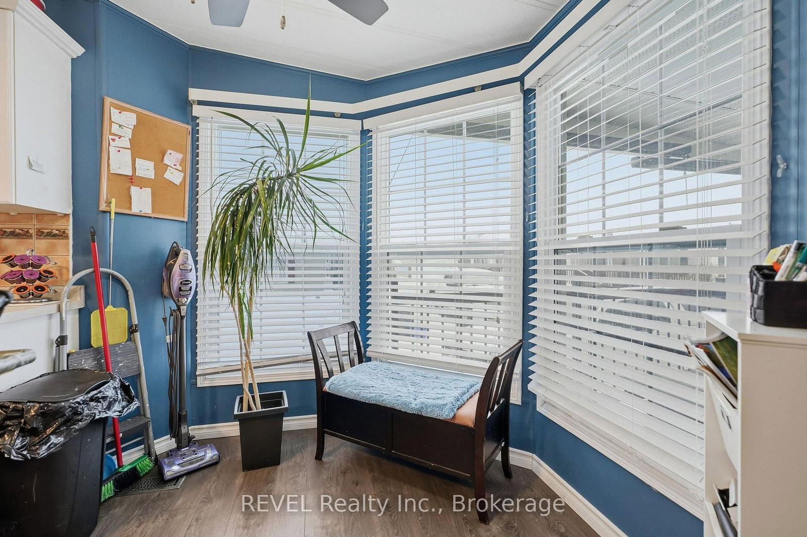 3033 Townline Road, Unit 128 - Photo 7