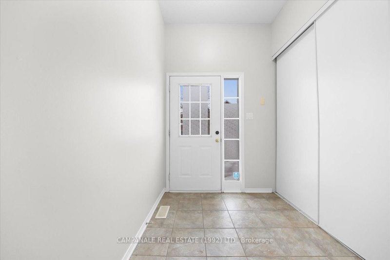 139 Sawmill Private, Ottawa, K1V 2E1 | Image 3