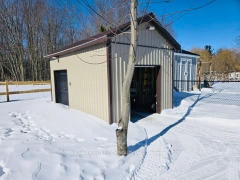 Detached House for sale at 6851 Springfield Road, Malahide, Ontario, N5H 2R5 - Mount Salem - MLS: X12774388