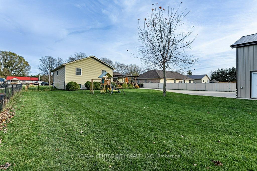 Detached House for sale at 6851 Springfield Road, Malahide, Ontario, N5H 2R5 - Mount Salem - MLS: X12774388