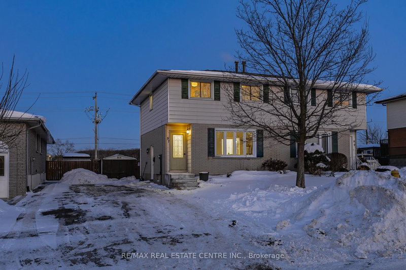 97 Moffat Dr, Cambridge, N1R 6C1 | Image 2