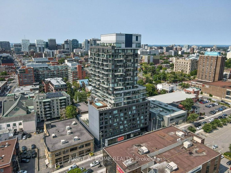 2002 - 203 Catherine Street
