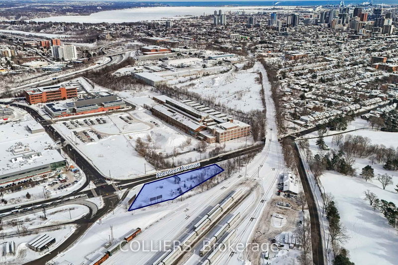 611 Aberdeen Ave, Hamilton, L8P 4Z2 | Image 2