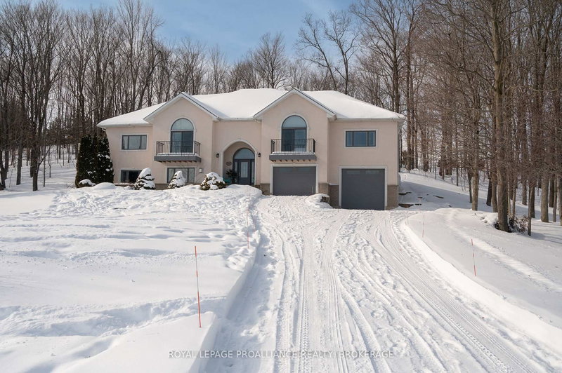 27 Collins Dr, Inverary, K0H 1X0 | Image 2