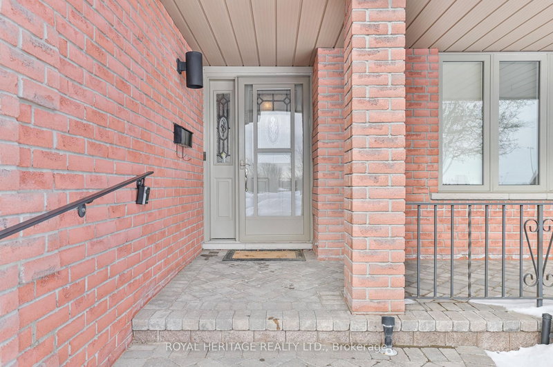 334 Bridge St W, Belleville, K8P 5M1 | Image 3