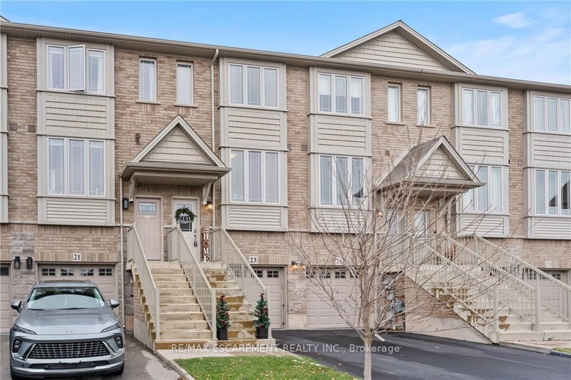 23 Edenrock Dr, Hamilton, L8E 5G9 | Image 3