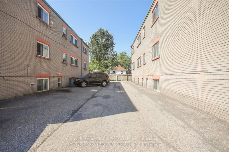 656 DE L'EGLISE St, Ottawa, K1K 3K2 | Image 3