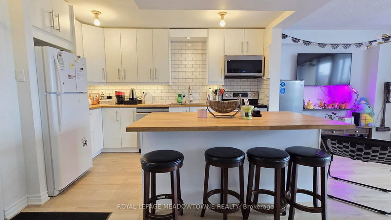 904 - 1964 Main St W, Hamilton, L8S 1J5 | Image 3