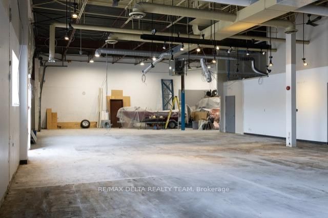 2250 Gladwin Crescent - Photo 5